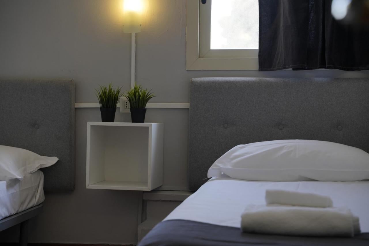 Airport Suite Katanya Dış mekan fotoğraf