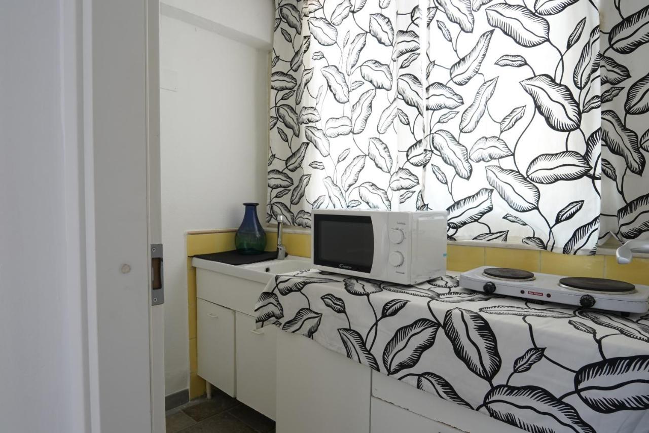 Airport Suite Katanya Dış mekan fotoğraf